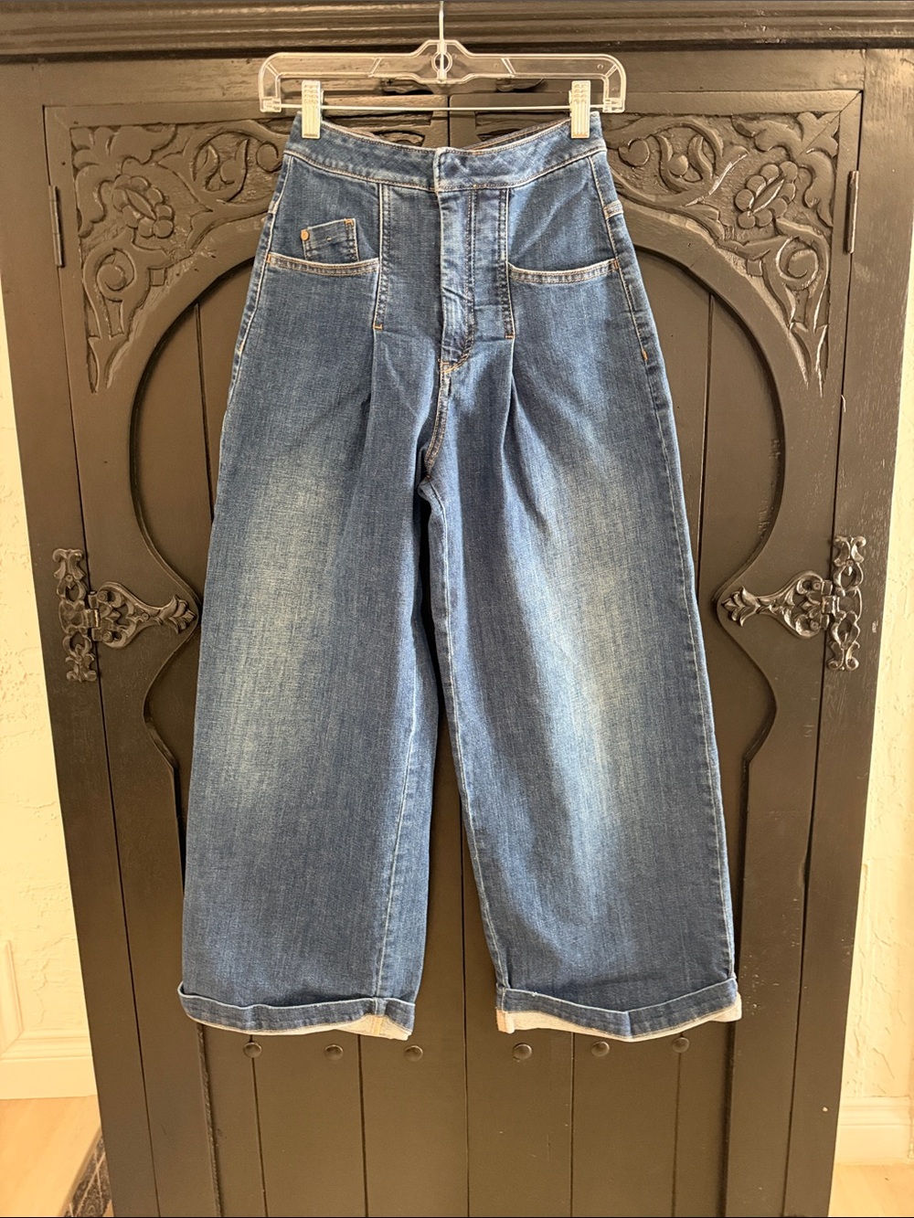 Pilcro High-Rise Wide Leg Jeans in Medium Blue Wash